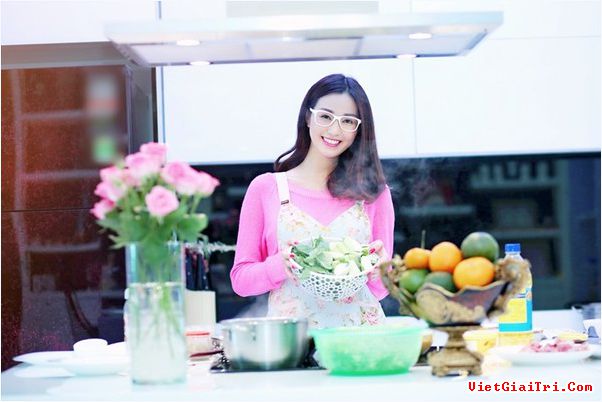 Phụ nữ Việt hạnh phúc khi vào bếp